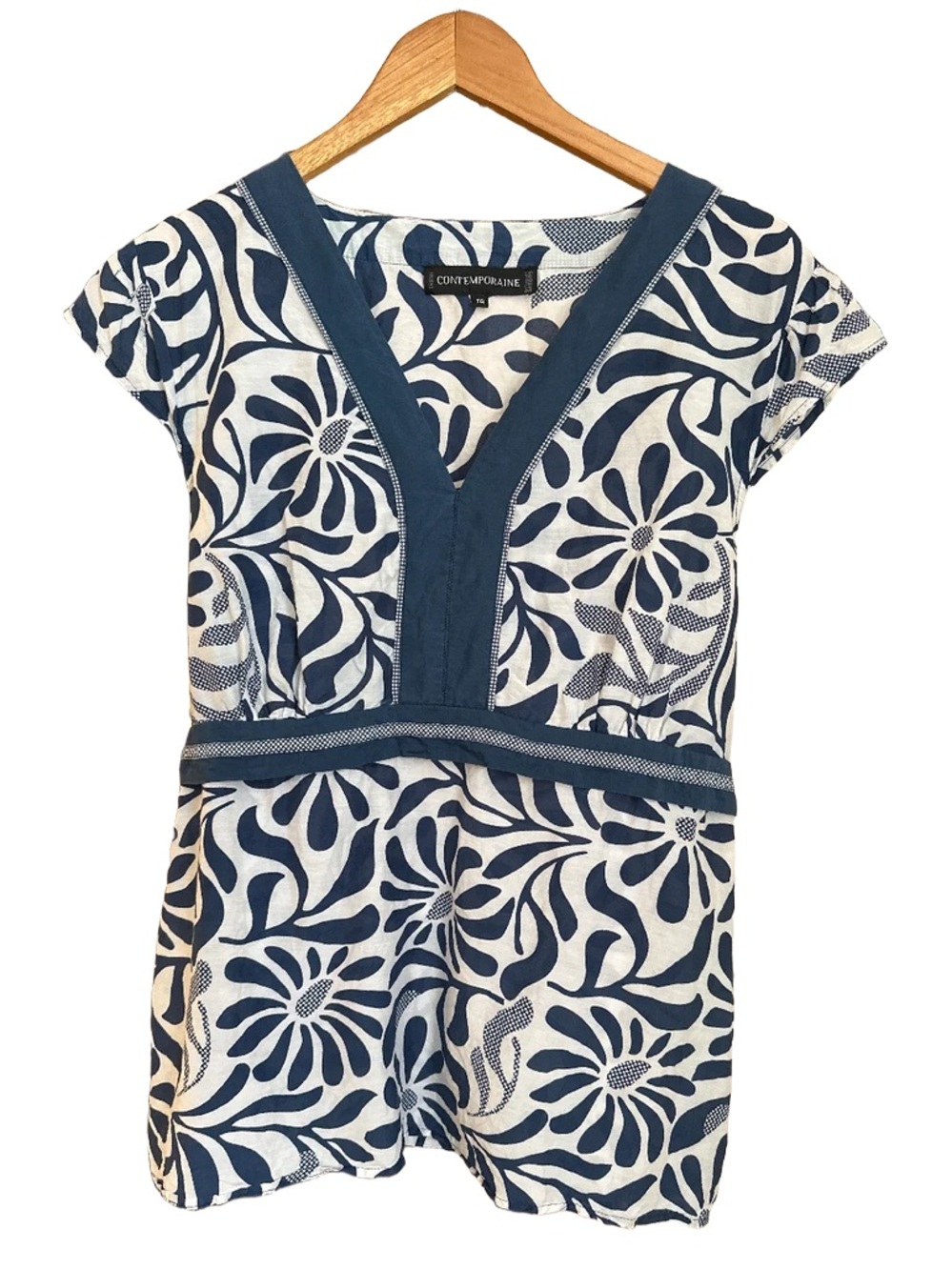 Contemporary Floral V-Neck Tunic Cotton and Silk in Navy and White